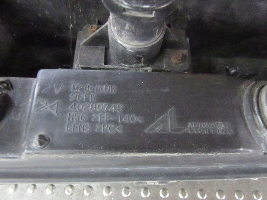 Frontscheinwerfer Chevrolet Trailblazer 40280748 Rechts Scheinwerfer Headlight