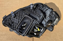 Laden Sie das Bild in den Galerie-Viewer, Frontscheinwerfer Mercedes-Benz W205 A2059061506 LED Links Headlight SCH4263002851cp