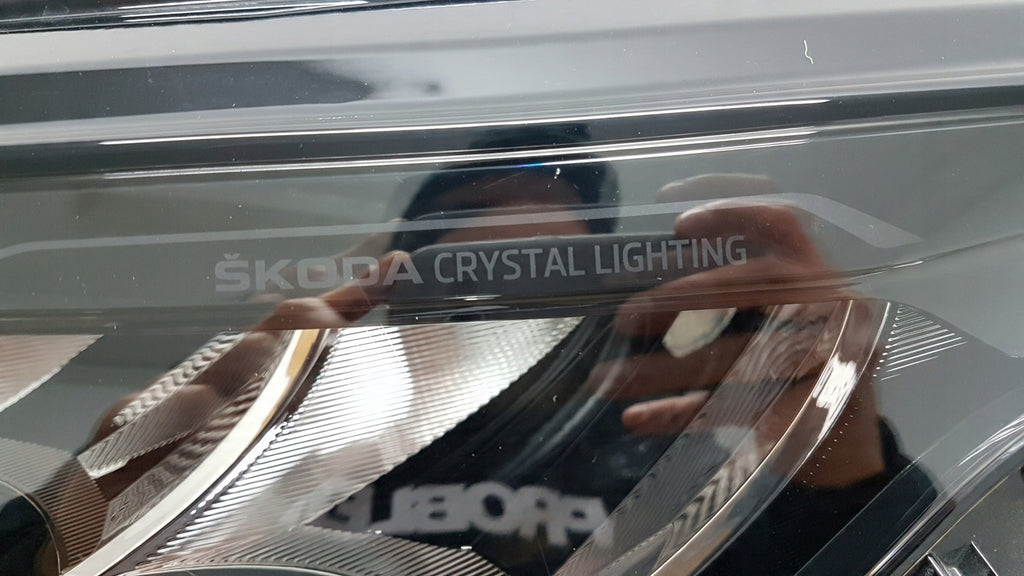 Frontscheinwerfer Skoda Enyaq 5LB941015F Full LED Links Scheinwerfer Headlight