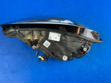 Load image into Gallery viewer, Frontscheinwerfer Mercedes-Benz W177 A1779064803 LED Rechts Headlight SCH2179771221un