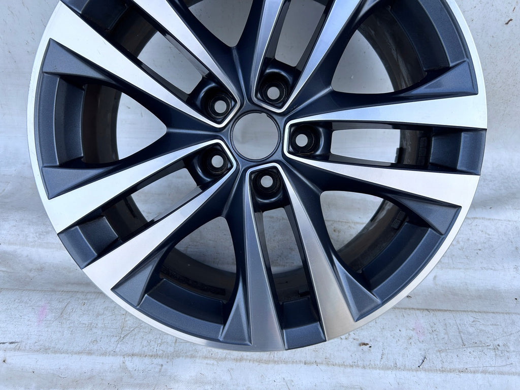 1x Alufelge 18 Zoll 7.5" 5x114.3 39ET 403006881R Mg Espace Rim Wheel