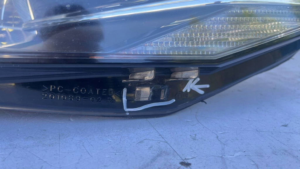 Frontscheinwerfer VW Caddy III 2K1941016B Rechts Scheinwerfer Headlight SCH9562588333yi