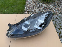 Laden Sie das Bild in den Galerie-Viewer, Frontscheinwerfer Ford Kuga III LV4B-13E017-AN LED Links Scheinwerfer Headlight SCH5711008927tv