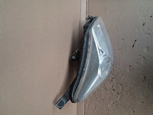 Laden Sie das Bild in den Galerie-Viewer, Frontscheinwerfer Toyota Urban Rechts Scheinwerfer Headlight SCH2249109937dh