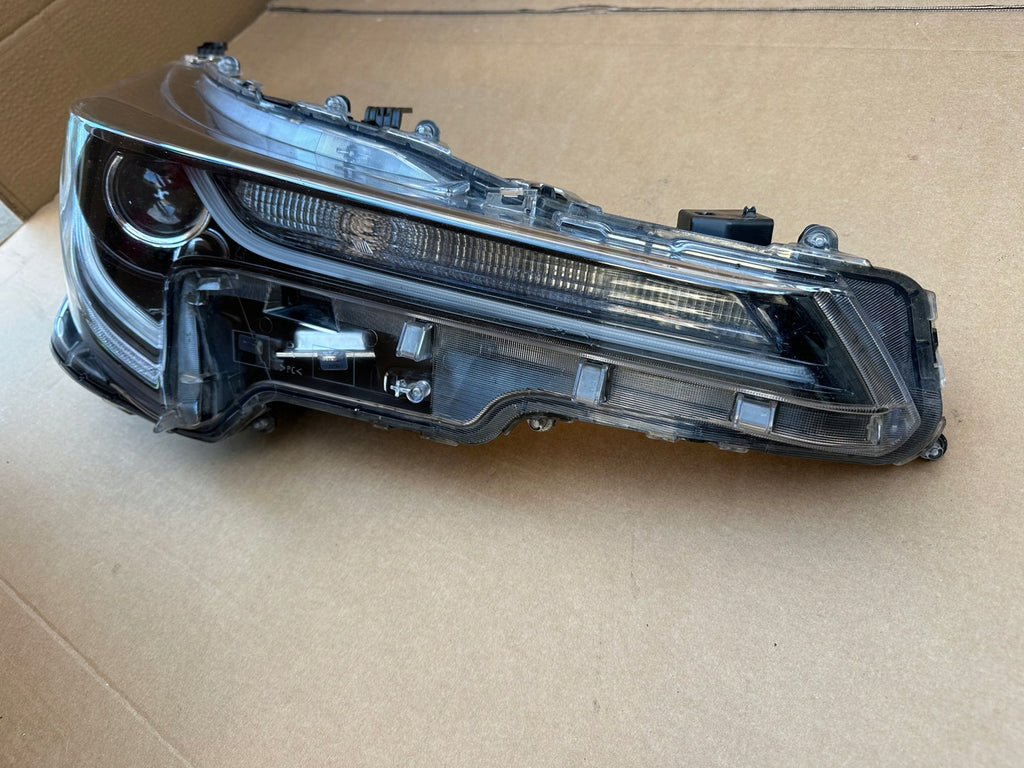 Frontscheinwerfer Suzuki Swace Corolla 81130-02S70 LED Rechts Headlight SCH7661855680rz