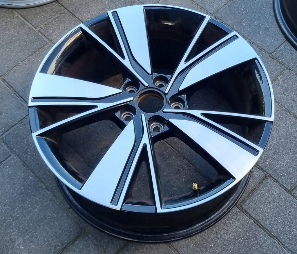 1x Alufelge 18 Zoll 7.5" 5x112 51ET Glanz Schwarz 5H0601025J VW Golf Rim Wheel FEL6204444688dw