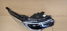 Laden Sie das Bild in den Galerie-Viewer, Frontscheinwerfer Renault Trafic III 260102899R Rechts Scheinwerfer Headlight SCH8926588503hk
