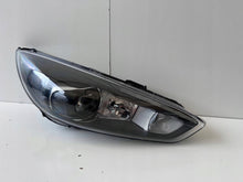 Laden Sie das Bild in den Galerie-Viewer, Frontscheinwerfer Ford Focus F1EB-13D154-AB Rechts Scheinwerfer Headlight SCH6026984540bd