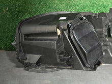 Laden Sie das Bild in den Galerie-Viewer, Frontscheinwerfer Citroën Jumpy 9808567780 Ein Satz Scheinwerfer Headlight