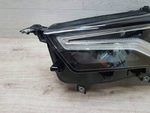 Laden Sie das Bild in den Galerie-Viewer, Frontscheinwerfer Seat Ateca 576941031B 1EX01489131 Links Scheinwerfer Headlight SCH7622894691zq