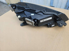 Laden Sie das Bild in den Galerie-Viewer, Frontscheinwerfer Skoda Superb III 3V1941015D Full LED Links Headlight