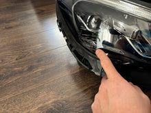 Laden Sie das Bild in den Galerie-Viewer, Frontscheinwerfer Mercedes-Benz W206 A2069068204 LED Rechts Headlight SCH1203838672ph