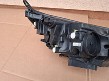 Laden Sie das Bild in den Galerie-Viewer, Frontscheinwerfer Ford Transit Custom PZ31-13E015-CB LED Links Headlight