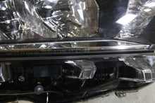 Load image into Gallery viewer, Frontscheinwerfer Toyota V UZ16119 LED Rechts Scheinwerfer Headlight SCH5395970528ld