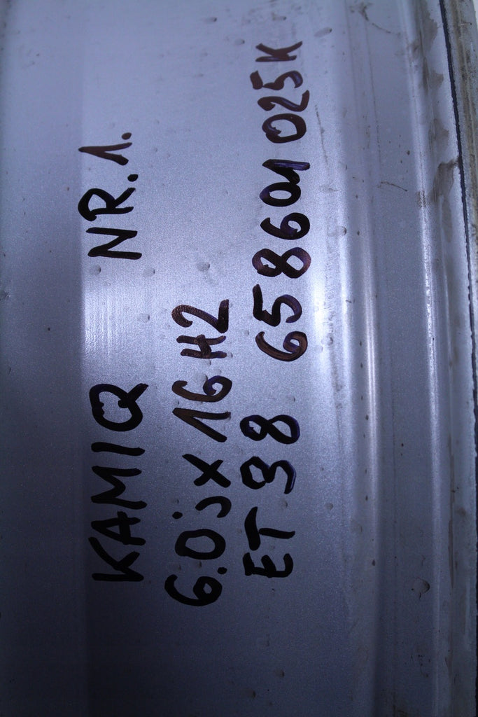 1x Alufelge 16 Zoll 6.0" 5x100 6586101025 Skoda Kamiq Rim Wheel