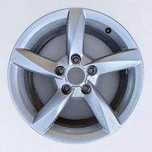 Load image into Gallery viewer, 1x Alufelge 16 Zoll 7.5&quot; 5x112 45ET Silber 8K0601025 Audi A4 B8 Rim Wheel