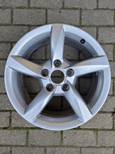 Load image into Gallery viewer, 1x Alufelge 16 Zoll 7.5&quot; 5x112 45ET Silber 8K0601025 Audi A4 B8 Rim Wheel