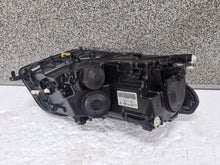 Laden Sie das Bild in den Galerie-Viewer, Frontscheinwerfer VW Caddy 2K1941031B Xenon Links Scheinwerfer Headlight SCH8659589960wp