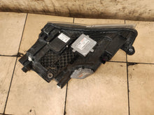 Laden Sie das Bild in den Galerie-Viewer, Frontscheinwerfer Skoda Superb III 3V1941016B Xenon Rechts Headlight