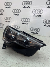 Load image into Gallery viewer, Frontscheinwerfer Audi Q3 83A941012 Rechts Scheinwerfer Headlight SCH4906504154ed
