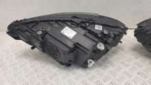 Laden Sie das Bild in den Galerie-Viewer, Frontscheinwerfer Mercedes-Benz Cla A1189060801 A1189060701 Ein Satz Headlight SCH2947900205rh