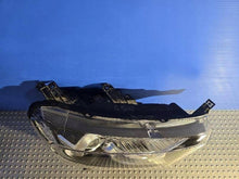 Laden Sie das Bild in den Galerie-Viewer, Frontscheinwerfer Ford Ranger JB3B-13D154 Xenon Rechts Scheinwerfer Headlight SCH7499462475dr