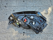 Load image into Gallery viewer, Frontscheinwerfer VW Golf Sportsvan 517941033B Xenon Links Headlight SCH6249336015fj