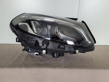 Laden Sie das Bild in den Galerie-Viewer, Frontscheinwerfer Mercedes-Benz W246 A2479067001 Rechts Scheinwerfer Headlight SCH7675997497uc