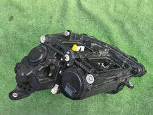 Laden Sie das Bild in den Galerie-Viewer, Frontscheinwerfer Mercedes-Benz W213 A2139068409 Full LED Rechts Headlight SCH8299257227kj