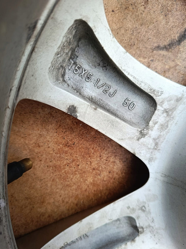 1x Alufelge 15 Zoll 5.5" 4x100 50ET Nissan Micra K12 Rim Wheel