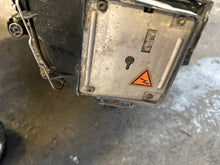 Load image into Gallery viewer, Frontscheinwerfer VW Passat 3C0941752K Bi-Xenon Rechts Scheinwerfer Headlight SCH5887034793zq