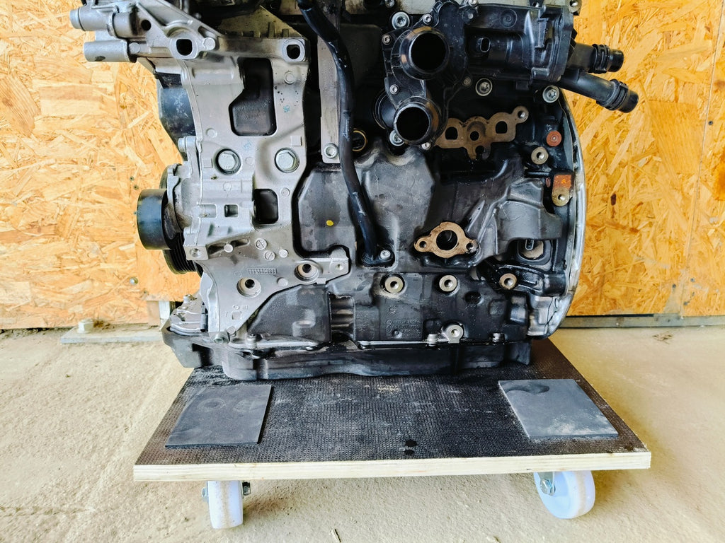 Motor VW Passat Variant DXP 2.0 TDI 110kW 7TKm 2024 Diesel Engine Unkomplett