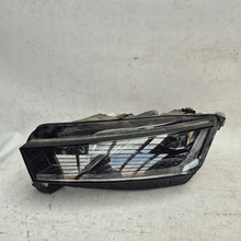 Laden Sie das Bild in den Galerie-Viewer, Frontscheinwerfer Skoda Octavia IV 5E4941015A Full LED Links Headlight SCH3210071375cz