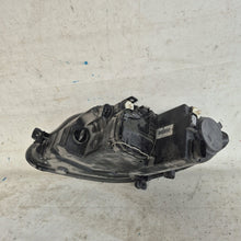 Laden Sie das Bild in den Galerie-Viewer, Frontscheinwerfer Seat Leon 5P1941034A Rechts Scheinwerfer Headlight
