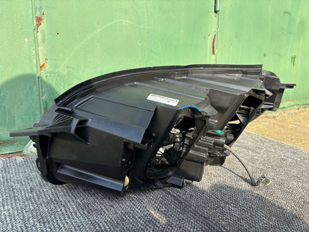 Frontscheinwerfer Peugeot Expert Traveller 9808235780 Rechts Headlight SCH9934188739hx