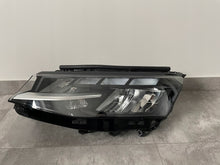 Laden Sie das Bild in den Galerie-Viewer, Frontscheinwerfer VW Transporter 7T1941035AD Links Scheinwerfer Headlight