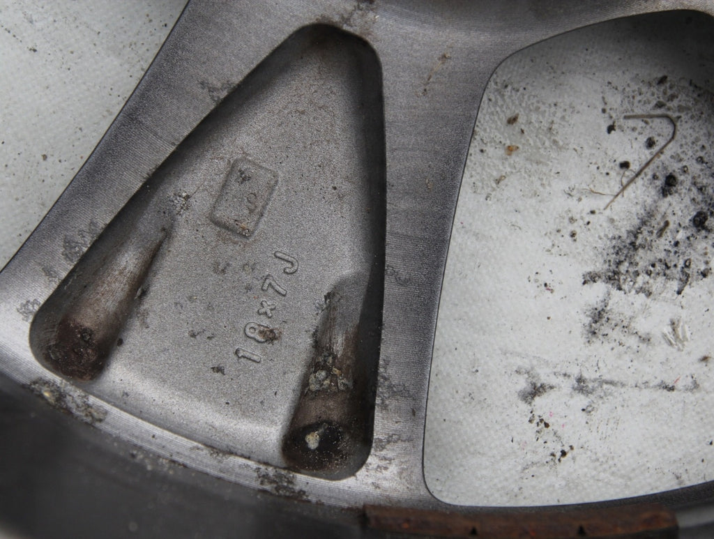 1x Alufelge 18 Zoll 8.0" 5x114.3 35ET Glanz Silber Lexus Rx Ii Rim Wheel