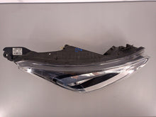 Load image into Gallery viewer, Frontscheinwerfer Hyundai I10 92102-B9000 Rechts Scheinwerfer Headlight
