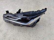 Laden Sie das Bild in den Galerie-Viewer, Frontscheinwerfer Toyota Corolla 81150-02T51-00 LED Links Scheinwerfer Headlight SCH2522725980uk