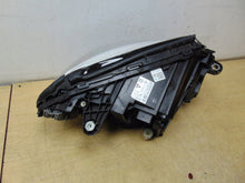 Laden Sie das Bild in den Galerie-Viewer, Frontscheinwerfer Mercedes-Benz W205 A2059062106KZ A2059062106 LED Links