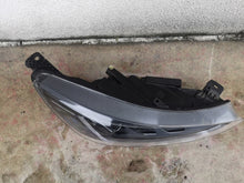Laden Sie das Bild in den Galerie-Viewer, Frontscheinwerfer Ford Focus NX7B-13E016-AK Rechts Scheinwerfer Headlight SCH9475451120gt