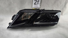 Laden Sie das Bild in den Galerie-Viewer, Frontscheinwerfer Skoda Octavia III 5E1941015D LED Links Scheinwerfer Headlight SCH5884129596ew