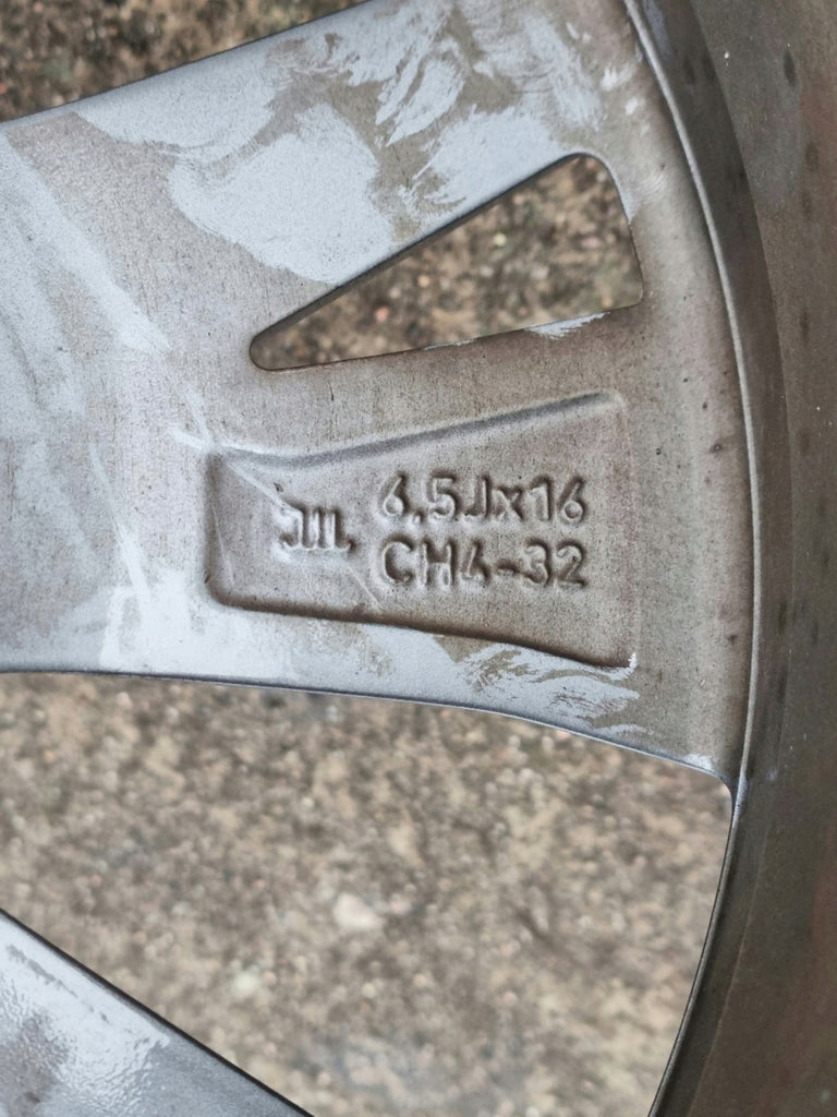 1x Alufelge 17 Zoll 7.0" 5x114.3 45ET Glanz Silber 9965A17070 Mazda Rim Wheel FEL5882676242os