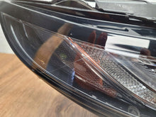 Laden Sie das Bild in den Galerie-Viewer, Frontscheinwerfer Land Rover Range Evoque L538 TOL9326 Xenon Rechts Headlight SCH7822262951ch