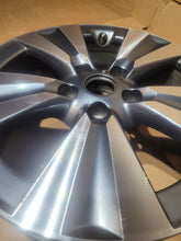 Load image into Gallery viewer, 1x Alufelge 17 Zoll 6.5&quot; 5x114.3 45ET Glanz N50701 Mg Pulsar Rim Wheel