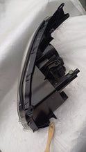 Laden Sie das Bild in den Galerie-Viewer, Frontscheinwerfer Toyota III Rechts Scheinwerfer Headlight SCH7325989346ge