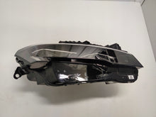Laden Sie das Bild in den Galerie-Viewer, Frontscheinwerfer Peugeot 308 9849114880 Rechts Scheinwerfer Headlight SCH8564032135er