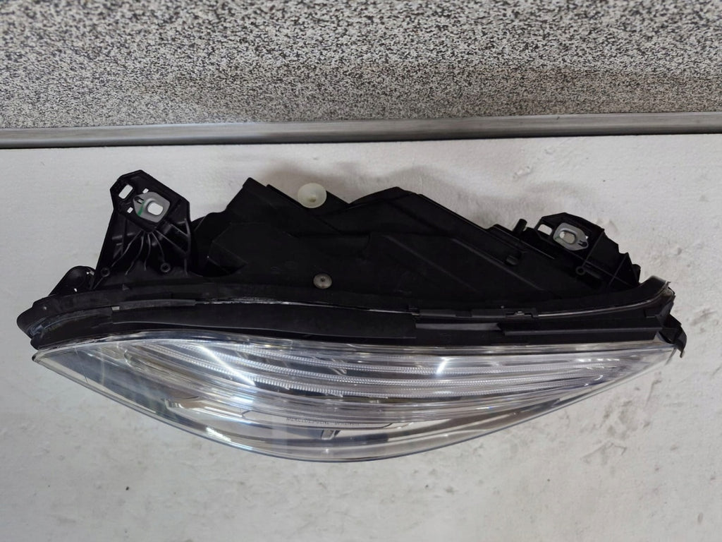 Frontscheinwerfer Mercedes-Benz W176 A1768202861KZ Rechts Scheinwerfer Headlight SCH9884440061pl