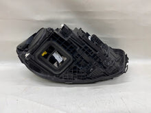 Laden Sie das Bild in den Galerie-Viewer, Frontscheinwerfer Mercedes-Benz W177 A1779065303 LED Links Headlight SCH3623671139sp