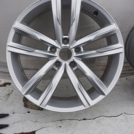 1x Alufelge 18 Zoll 8.0